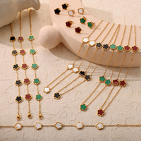 Conjunto de Collar, Pulsera y Aretes de Trébol de Cinco Hojas con Forma de Flor de la Suerte, Chapado en Oro de 18k, de Acero Inoxidable, para Mujer