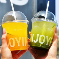 Gobelets en plastique PET transparent de 18 oz, 16 oz, 12 oz, calibre 98 mm, avec couvercles, faible MOQ 1000 pièces, logo personnalisé imprimé, gobelets pour smoothies et jus de fruits