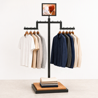 Présentoir à T-shirts Monopoteau à Double Bras avec Panneau Supérieur pour Publicité Commerciale
