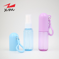 Flacon pulvérisateur pour cosmétiques, parfums, shampoings et lotions, en plastique, bleu et violet, avec capsule mignonne, 50 ml, avec porte-clés