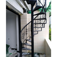 Main courante d'escalier intérieur en fer forgé personnalisé et escalier en colimaçon en acier inoxydable
