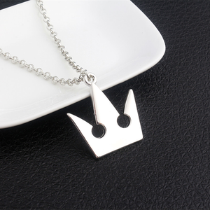 Collier Couronne de Haute Qualité en Métal avec Pendentif Lettre, Produit Promotionnel pour Fans de <span class=keywords><strong>Jeux</strong></span> - Product Image 3