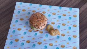 Papier d'emballage alimentaire personnalisé en gros avec logo imprimé, qualité alimentaire, vierge, résistant à la graisse, pour hamburgers, charcuterie, revêtement PE - Product Image 2