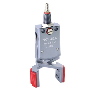 Abrazadera Neumática Ling Yang NC-45A para Tubo de 6 mm, Acción Simple, Soporte Interno, Dos Garras, Actuador Metálico - Product Image 1
