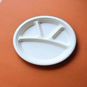 Assiette jetable ronde de 11 pouces à 4 compartiments en bagasse naturelle, écologique et biodégradable, en canne à sucre, pour la vente en gros - Product Image 1