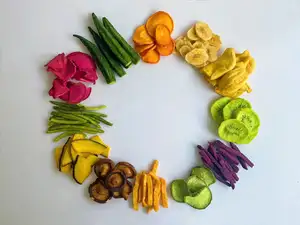 Légumes et fruits frits sous vide déshydratés mélangés fruits secs chips de légumes collations