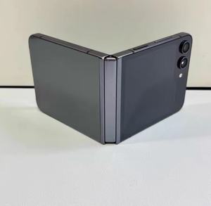 Venta al por mayor de segunda mano para Samsung Z Flip <span class=keywords><strong>5G</strong></span> Teléfono Android 256GB Versión original de EE. UU. LTE - Product Image 2
