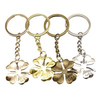 Porte-clés porte-bonheur à quatre feuilles gravé, en alliage de zinc, talisman pour la Saint-Patrick, cadeau pour hôtesse