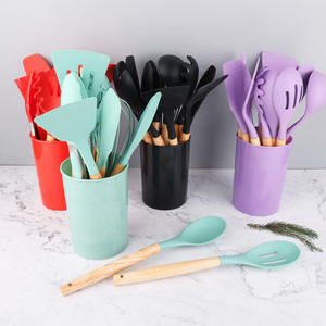 12 Pcs Peralatan Dapur Silikon Aksesoris Dapur <span class=keywords><strong>Set</strong></span> Peralatan Masak Silikon Dengan Gagang Kayu - Product Image 2