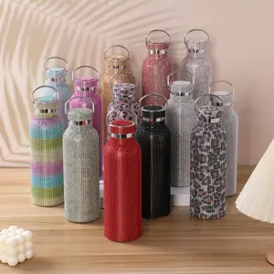 20oz Strass-Stift-Stift-Wasserflasche mit Kette isoliert 304 Edelstahl vakuum-Becher Sublimationsbecher Geschenke