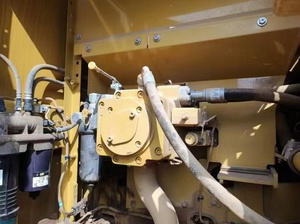 Excavadora Caterpillar 320GC 320D 320C 320CL 330D original usada, las mejores condiciones de trabajo con componente de bomba central - Product Image 5