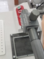 Mini machine de marquage laser à fibre portative de bureau