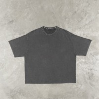 Premium unisex boxy fit gewassen sweatshirt met studded kraag, vintage distressed design, oversized casual streetwear, ronde hals