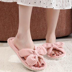 Nuove pantofole comode <span class=keywords><strong>da</strong></span> <span class=keywords><strong>casa</strong></span> in velluto a coste alla moda con suole in memory foam. Pantofole <span class=keywords><strong>da</strong></span> interno - Product Image 3