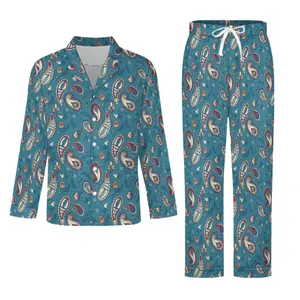 Pyjamas pour hommes avec impression et logo personnalisés Ensemble de vêtements de nuit quotidiens deux pièces pour hommes Ensemble de pyjamas pour la maison