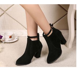 2021 Otoño/Invierno nuevas botas de tacón grueso de viento británico después de la moda con cremallera Comercio exterior botas Martin de gran tamaño para mujer 823-0036 - Product Image 3