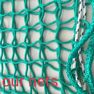 Red de heno sin nudos de PP duradera, soporte de heno tratado con UV para <span class=keywords><strong>caballos</strong></span>, tamaño de alimentación lenta, 66x102 cm, tamaño del agujero de 40*40mm - Product Image 1