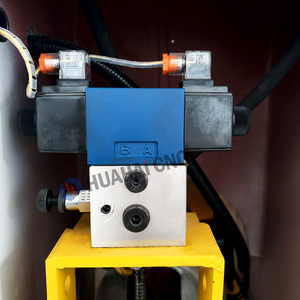 Pressa Idraulica Monocolonna Tipo C Hua Hai YQ41-10T con Motore da 4kW 380V/220V, Pressa Monobraccio con Cuscinetto per Lavorazione Metalli - Product Image 6