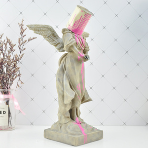 Statue de l'ange <span class=keywords><strong>Banksy</strong></span> en résine de haute qualité, fournisseur d'usine chinoise - Product Image 3