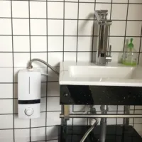 Ev 0.02-0.6Mpa sıcak su duş makinesi duchas elektrikli şofben duş