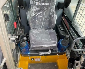 Chargeuse compacte LiuGong 355C d'occasion en état d'origine, équipement <span class=keywords><strong>de</strong></span> construction LiuGong 355C 395B, chargeuse compacte d'occasion à vendre - Product Image 4