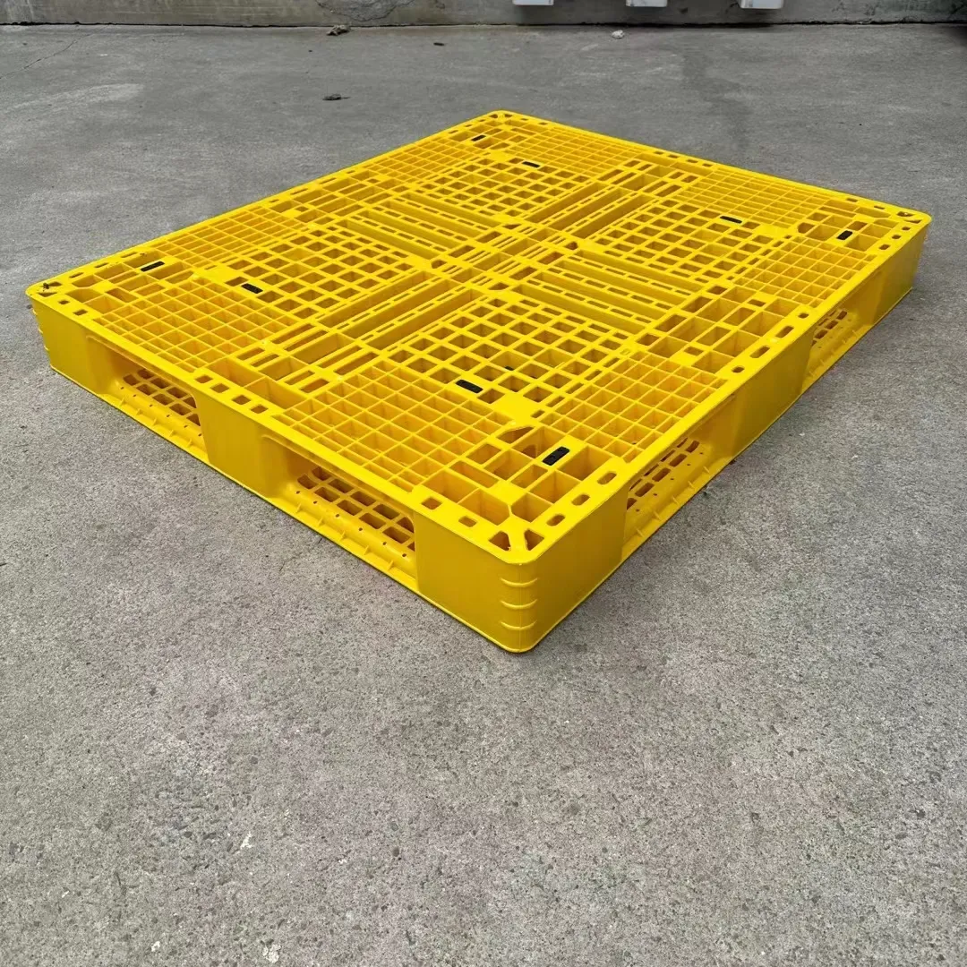 1200x1000mm.1200x1200mm .1100x1100mm.1300x1100. Vật liệu mới Pallet Nhựa một mặt với 6 vận động viên