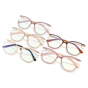 نظارات عالية الجودة للنساء لعام 2025، إطار فاخر مضاد للضوء الأزرق بتصميم خاص على الذراع مع الماس - Product Image 4