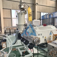 Machine de fabrication de profilés pour clôtures, rampes et planchers en composite bois-plastique PE WPC