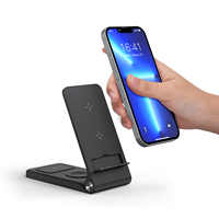 Station de chargement sans fil pliable 15W avec logo personnalisé pour téléphones mobiles montre intelligente écouteurs station de chargement sans fil OEM