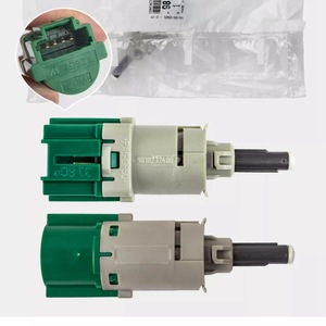 สวิตช์ไฟเบรก Ruian Gode รุ่น 9818232480 สำหรับ Citroen Elyse 453470 อะไหล่ทดแทน - Product Image 1