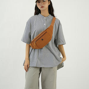 Sac de poitrine pour femme LJDS02 vert léger résistant à l'eau avec fermeture éclair multicouche pour les trajets quotidiens et les voyages - Product Image 6