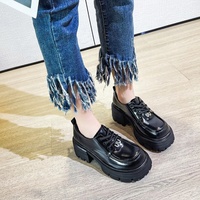 Chaussures à plateforme en cuir à lacets pour femmes, à semelles épaisses, avec lanières, noires et beiges, mode décontractée, talons hauts, semelles en éponge, été