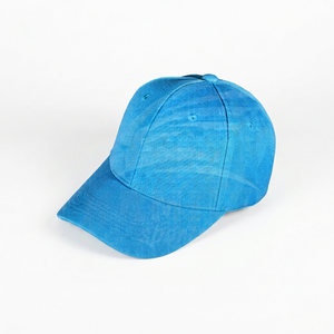 Sombrero deportivo impermeable de 5 paneles con logotipo personalizado y bordado a precio bajo con correa ajustable estilo liso a la venta - Product Image 1