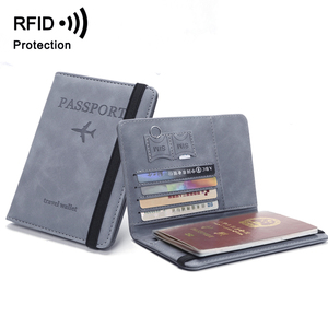 Portefeuille pour hommes en cuir PU avec couverture de passeport Portefeuille de voyage personnalisé avec porte-cartes Fente pour billets Porte-passeport bloquant la RFID pour hommes - Product Image 1