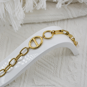 Diseño único de personalidad con acero inoxidable de alta calidad y oro de 14K. Esta es una cadena de mano elegante para joyería de mujer - Product Image 3