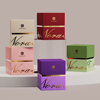Boîte cadeau carrée en carton écologique personnalisée pour parfum, fermeture magnétique, emballage de luxe imprimé personnalisé, doublure en éponge