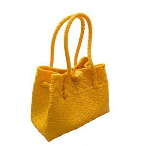 Handmade Yellow Woven <b>Plastic</b> <b>Tote</b> Bag Eco Friendly Summer Beach Handbag Durable Custom Market Shopping Shoulder Bag For Women - Product Image 1