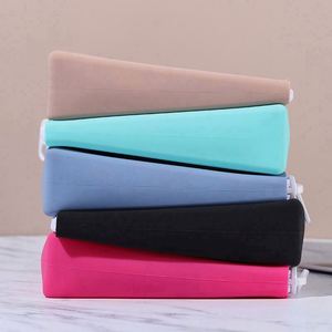 Bolsa de Cosméticos de Silicona Impermeable para Mujer, con Cierre, Personalizable con Logotipo y Color, para Viaje - Product Image 4