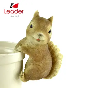 Kreative hängende Tier Topf Ornamente Miniatur Fee Figuren Brown Eichhörnchen Vase Hugger