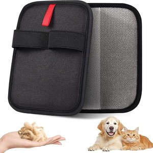Gants de toilettage pour animaux de compagnie Tortop, noirs, 12,8x2,7x16,7 cm, pour l'élimination des poils statiques chez les chiens et les chats - Product Image 1