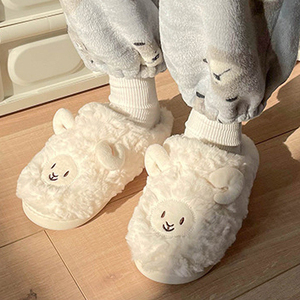 Pantoufles personnalisées en coton Filles et garçons Couple Hiver Intérieur de la maison Fond souple Pantoufles en coton pelucheux Pantoufles pelucheuses - Product Image 4
