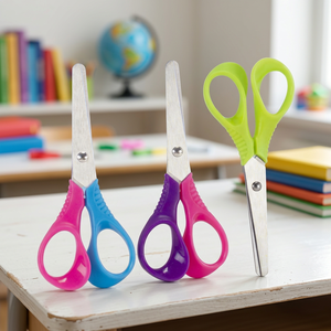 Tijeras de Seguridad para Niños y Estudiantes, Diseño Nuevo, Hoja Recta de Acero Inoxidable, Regla con Escala, Punta Redonda, Mango de Plástico, No Plegables - Product Image 3