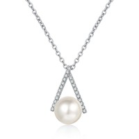 Usine en gros personnalisé 925 en argent Sterling en forme de V Moissanite eau douce perle pendentif bijoux fins collier de perles pour femmes