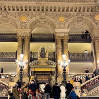 Lustre en cristal ANNO Grand Classic avec cadre doré orné, grande suspension lumineuse pour Opéra et Théâtre