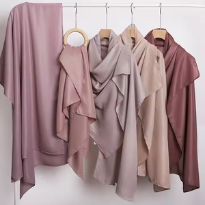 Malaysia New Women's Shimmer Satin Hijab Muslim Pearl Scarf Series Chal para el Departamento musulmán All Season Hecho de poliéster - Product Image 1