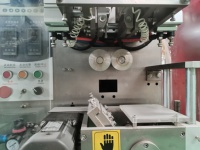 Machine d'emballage automatique de sauce à tartiner pour chocolat Machine d'emballage de pâte de chocolat liquide pour sachet bâton