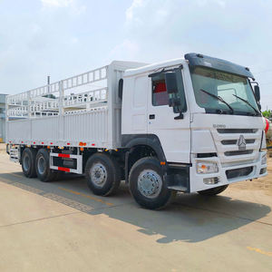 <span class=keywords><strong>Vente</strong></span> Flash Camions à plateau Sinotruk Howo 6x4 d'occasion, camions lourds pour le transport de fruits et légumes frais et de bétail - Product Image 6