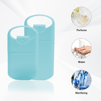 Atomiseur de parfum de carte de crédit 20-30ml pratique nouveau design flacon pulvérisateur mince avec poche à anneau et pulvérisateur à pompe pour voyage