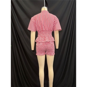 ZHEZHE completo da donna top a maniche corte con scollo rosso scozzese a maniche corte con Shorts a vita alta 2 pezzi - Product Image 6