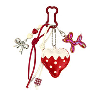 Romige grote aardbei grensoverschrijdende hit Miu-stijl zoete en coole charme accessoires meisjeshart tas hanger sleutelhanger